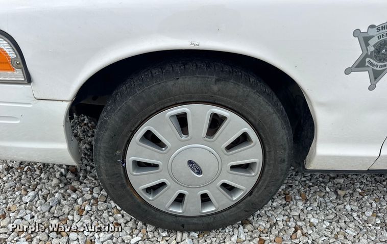 image for item DW3469 2007 Ford Crown Victoria Police Interceptor 