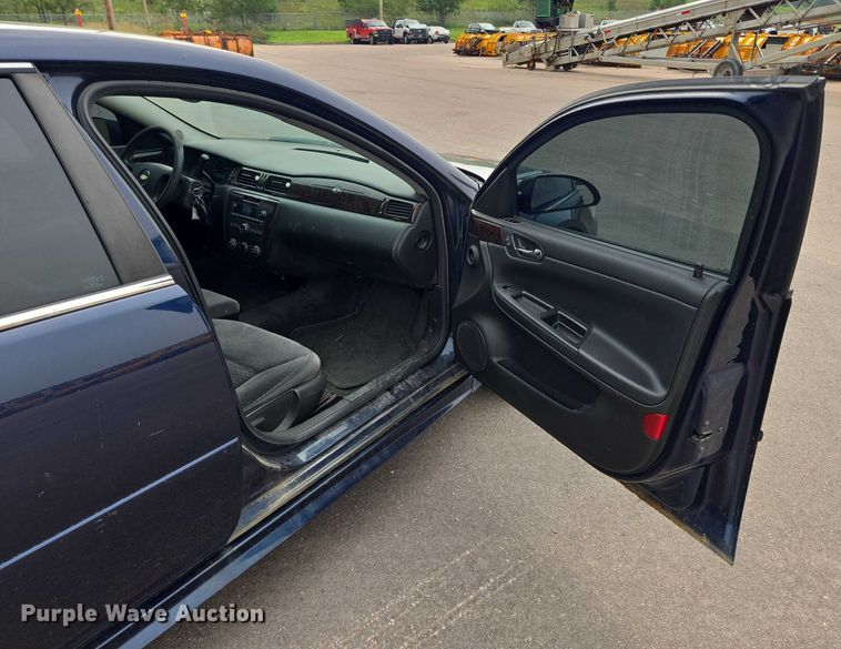 image for item DX7255 2012 Chevrolet Impala 