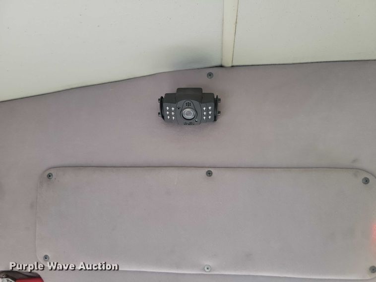 image for item DX7258 2010 Ford F650 shuttle bus