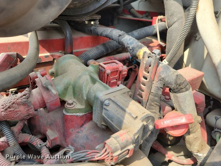 image for item DX7258 2010 Ford F650 shuttle bus