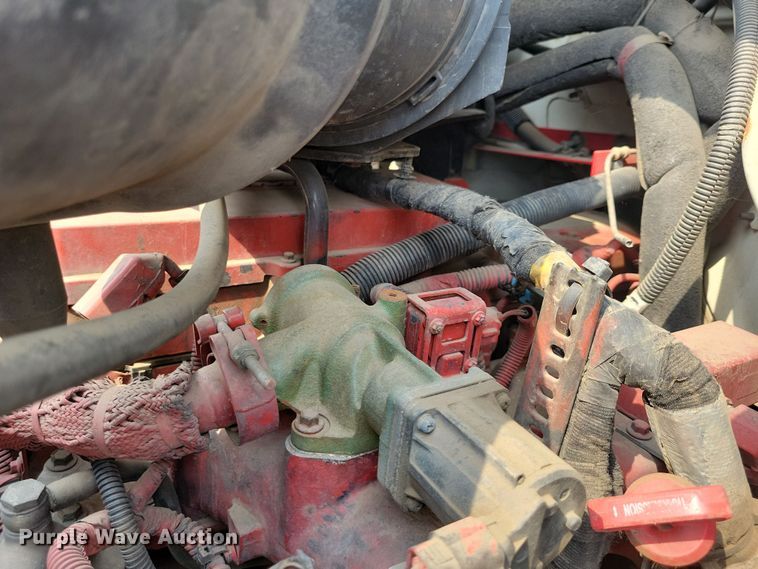 image for item DX7258 2010 Ford F650 shuttle bus