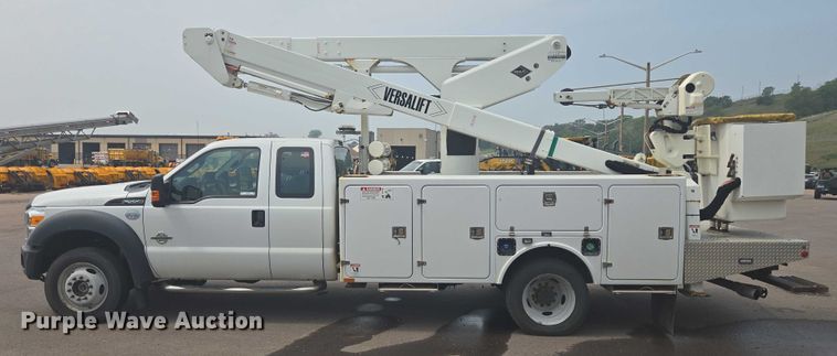 image for item DX7260 2015 Ford F550 bucket truck