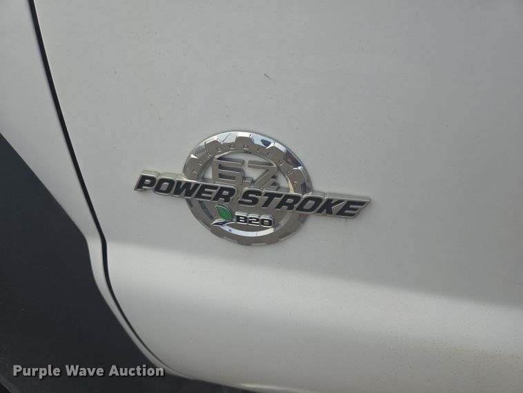 image for item DX7260 2015 Ford F550 bucket truck