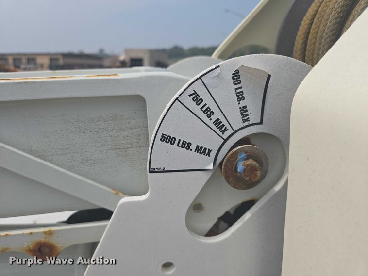 image for item DX7260 2015 Ford F550 bucket truck