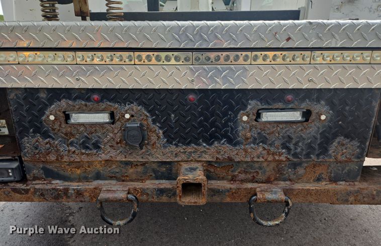 image for item DX7260 2015 Ford F550 bucket truck