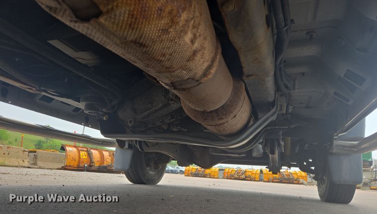 image for item DX7260 2015 Ford F550 bucket truck