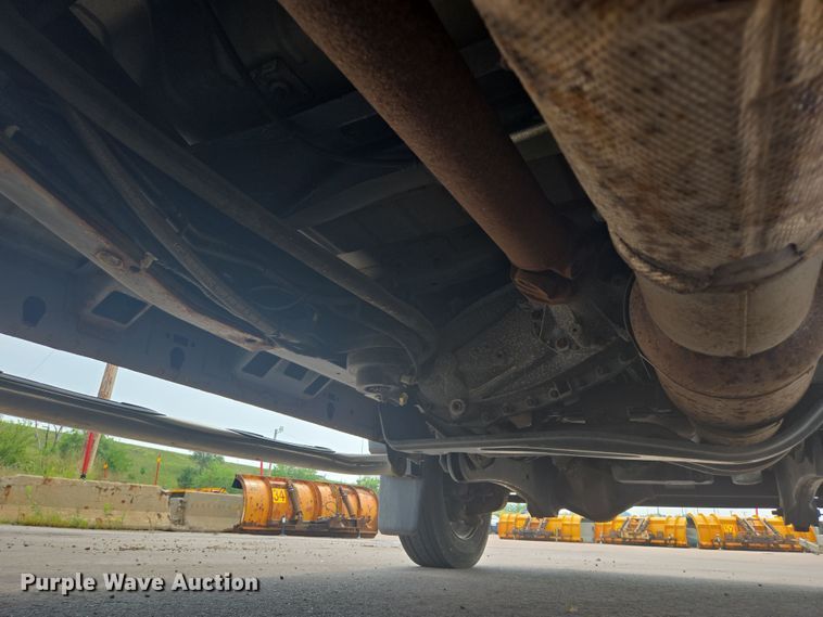 image for item DX7260 2015 Ford F550 bucket truck