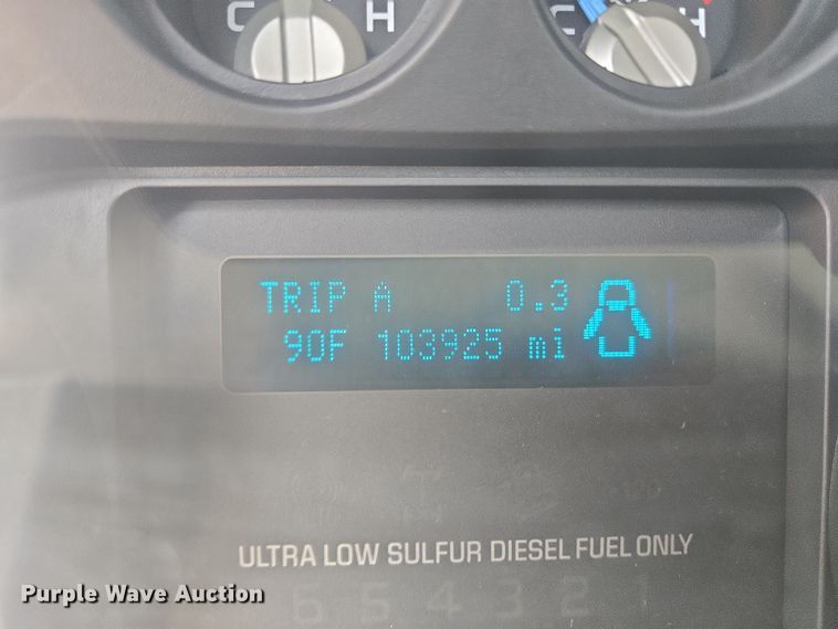 image for item DX7260 2015 Ford F550 bucket truck