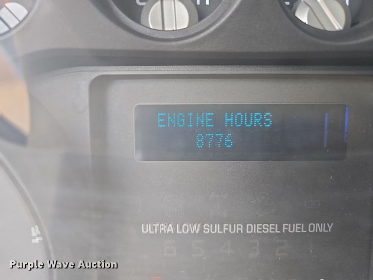 image for item DX7260 2015 Ford F550 bucket truck