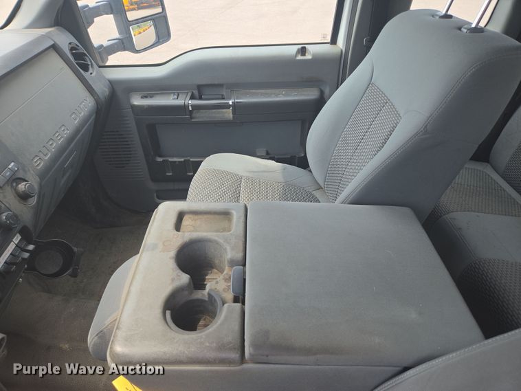 image for item DX7260 2015 Ford F550 bucket truck