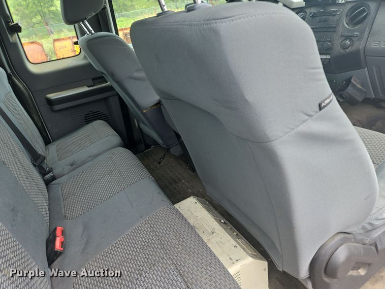 image for item DX7260 2015 Ford F550 bucket truck