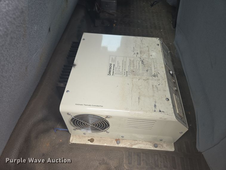 image for item DX7260 2015 Ford F550 bucket truck