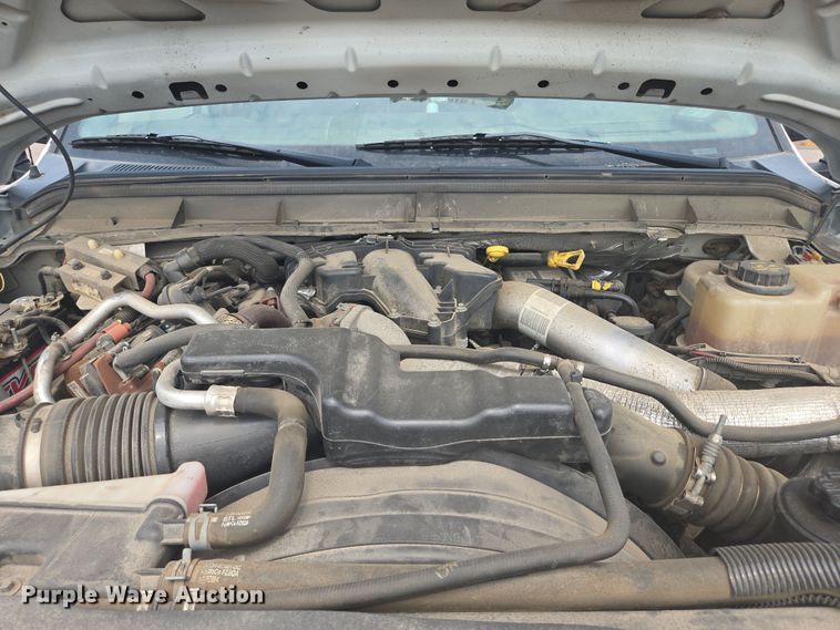 image for item DX7260 2015 Ford F550 bucket truck