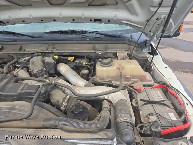 image for item DX7260 2015 Ford F550 bucket truck