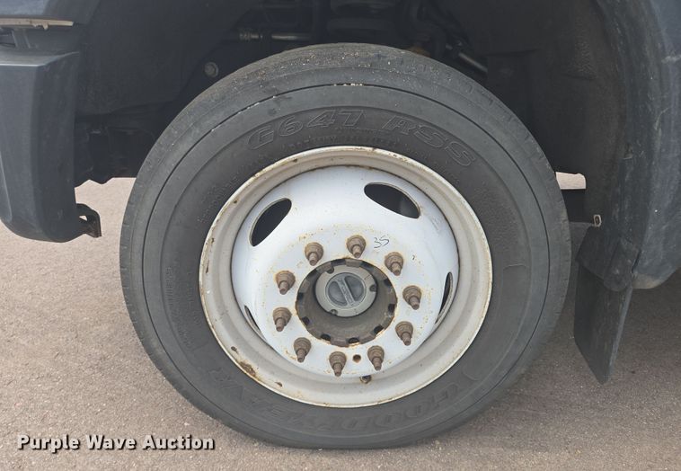 image for item DX7260 2015 Ford F550 bucket truck