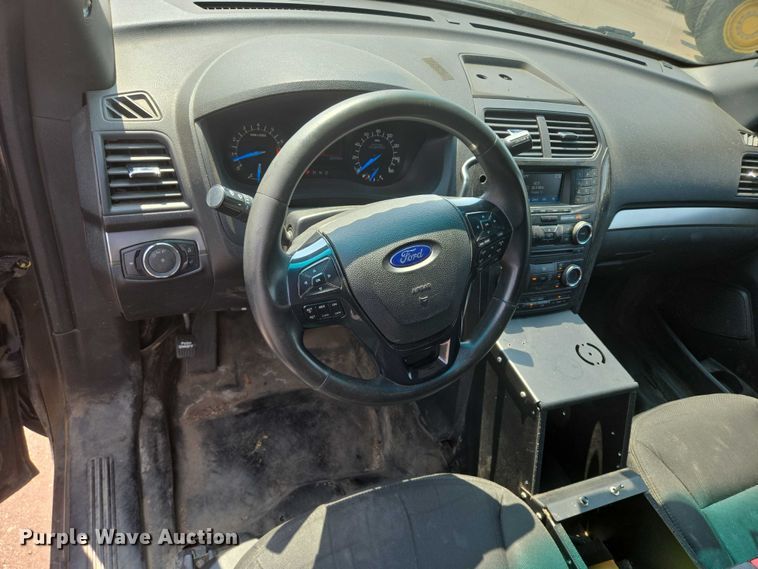 image for item DX7263 2016 Ford Explorer Police Interceptor  SUV