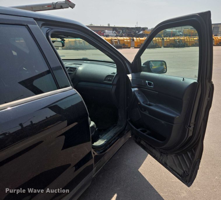 image for item DX7263 2016 Ford Explorer Police Interceptor  SUV