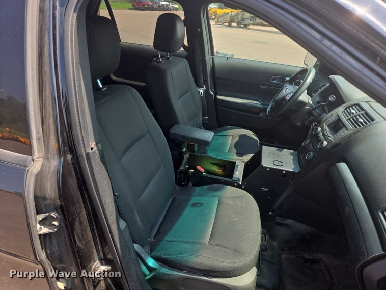 image for item DX7263 2016 Ford Explorer Police Interceptor  SUV