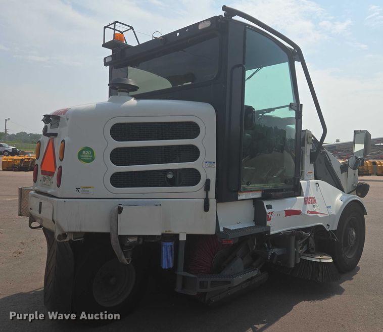 image for item DX7264 2013 Elgin Pelican Series NP street sweeper