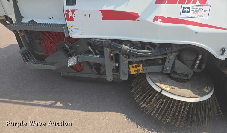 image for item DX7264 2013 Elgin Pelican Series NP street sweeper