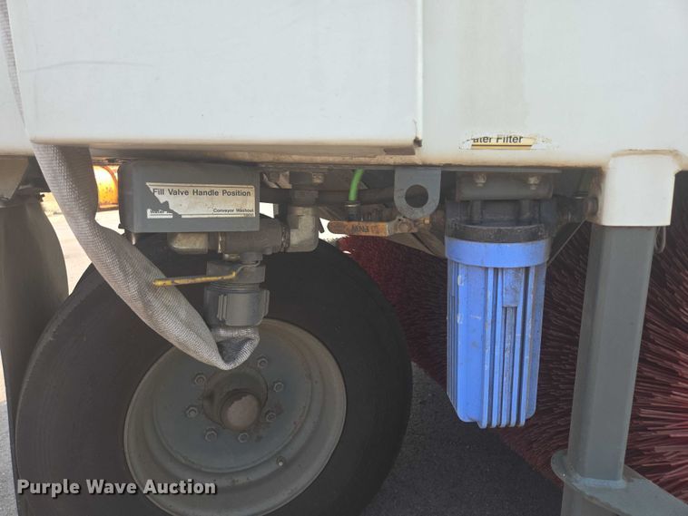 image for item DX7264 2013 Elgin Pelican Series NP street sweeper