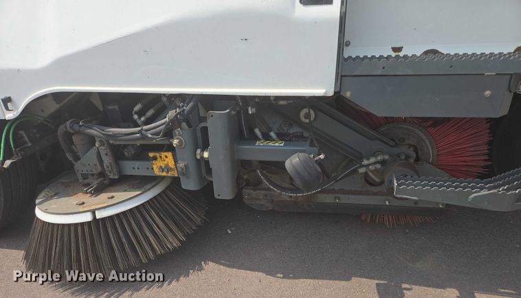 image for item DX7264 2013 Elgin Pelican Series NP street sweeper