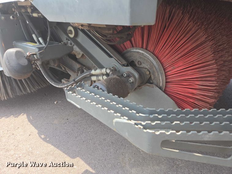 image for item DX7264 2013 Elgin Pelican Series NP street sweeper