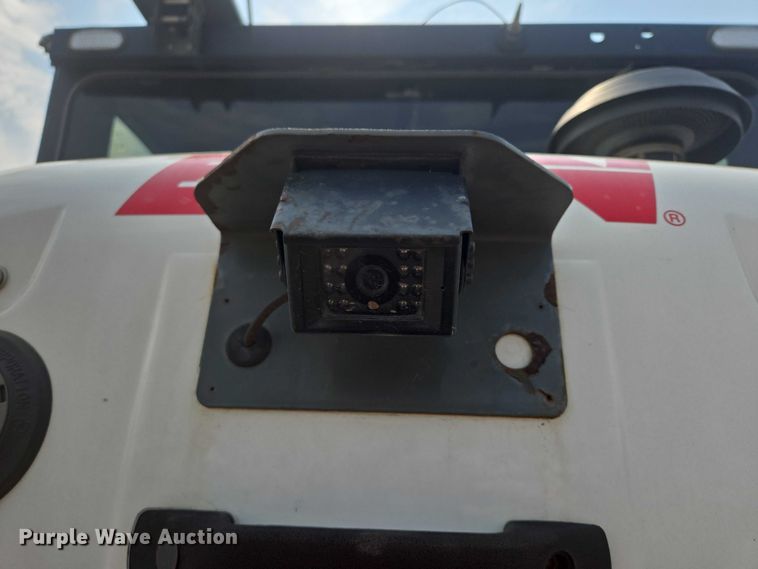 image for item DX7264 2013 Elgin Pelican Series NP street sweeper