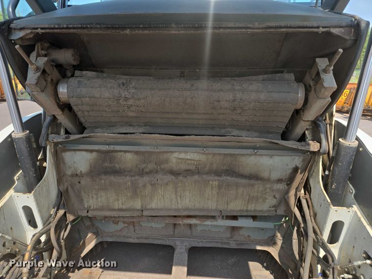 image for item DX7264 2013 Elgin Pelican Series NP street sweeper