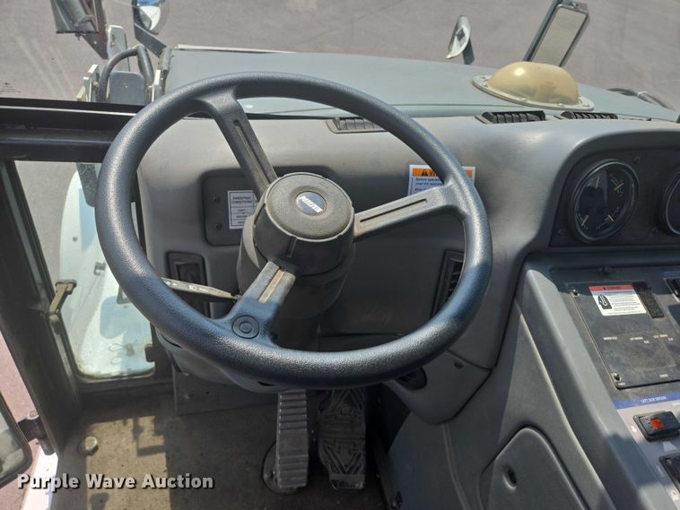 image for item DX7264 2013 Elgin Pelican Series NP street sweeper