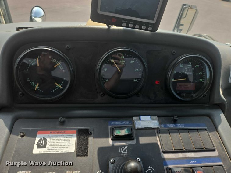 image for item DX7264 2013 Elgin Pelican Series NP street sweeper