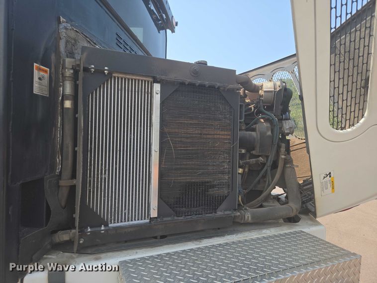 image for item DX7264 2013 Elgin Pelican Series NP street sweeper