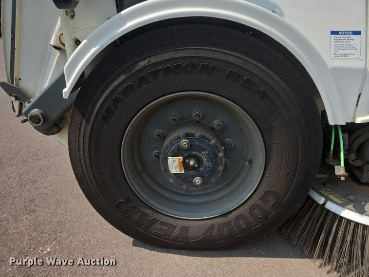 image for item DX7264 2013 Elgin Pelican Series NP street sweeper