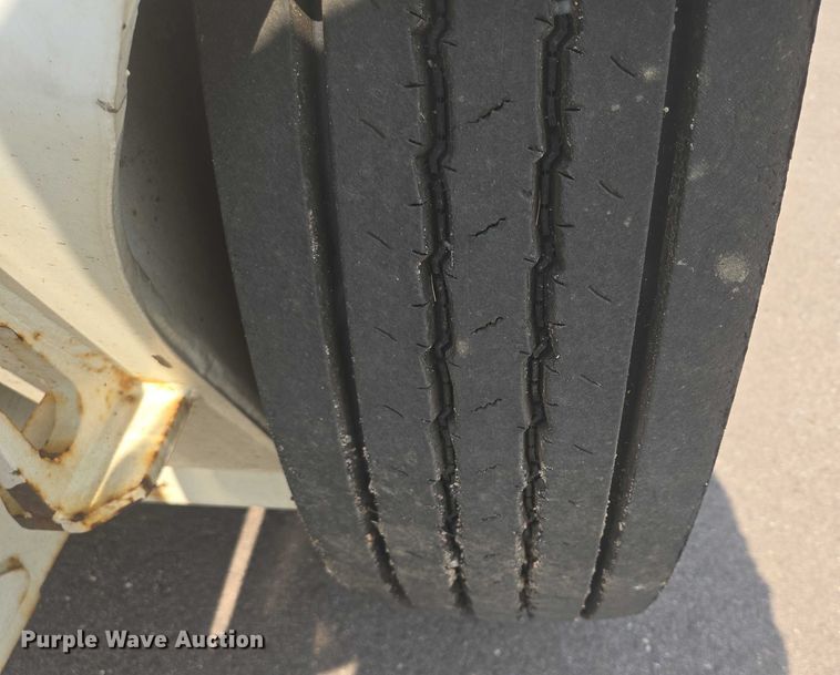 image for item DX7264 2013 Elgin Pelican Series NP street sweeper