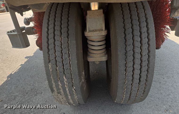 image for item DX7264 2013 Elgin Pelican Series NP street sweeper