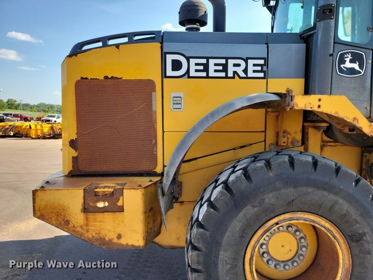 image for item DX7265 2012 John Deere  624K wheel loader
