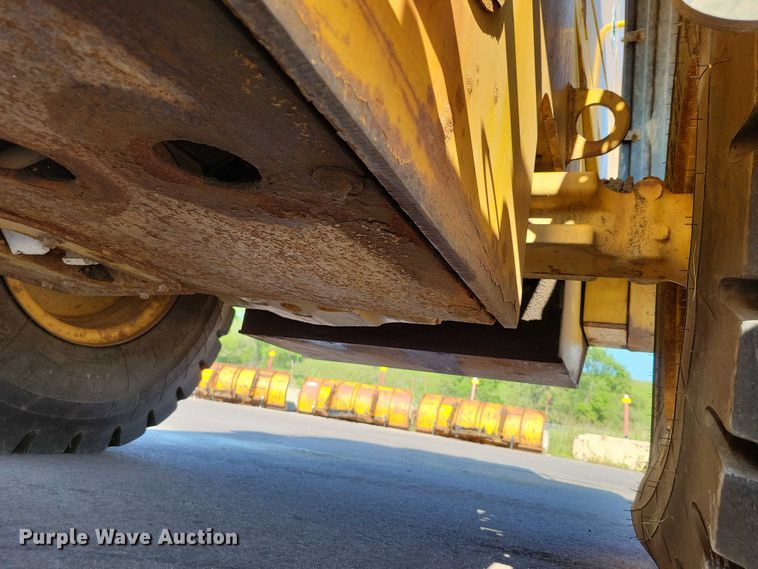 image for item DX7265 2012 John Deere  624K wheel loader