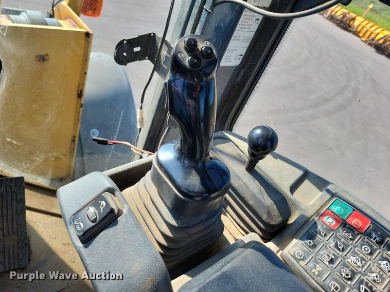 image for item DX7265 2012 John Deere  624K wheel loader