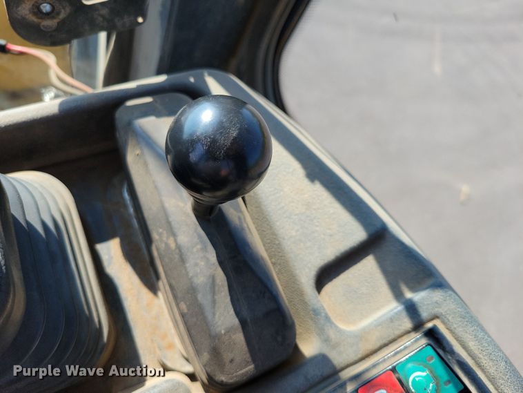 image for item DX7265 2012 John Deere  624K wheel loader