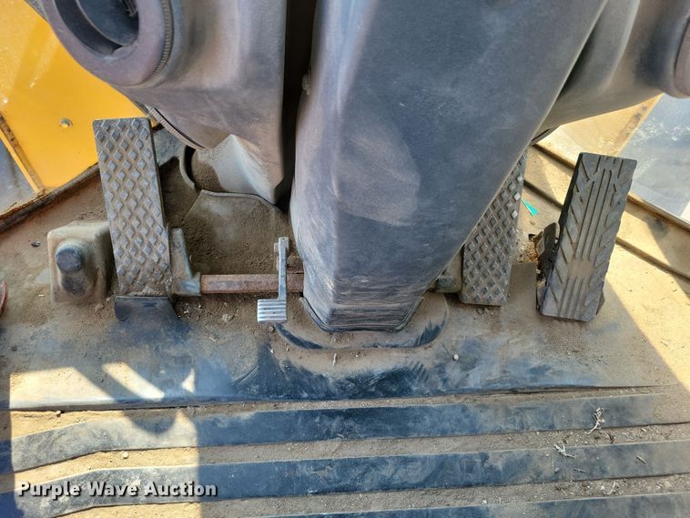 image for item DX7265 2012 John Deere  624K wheel loader