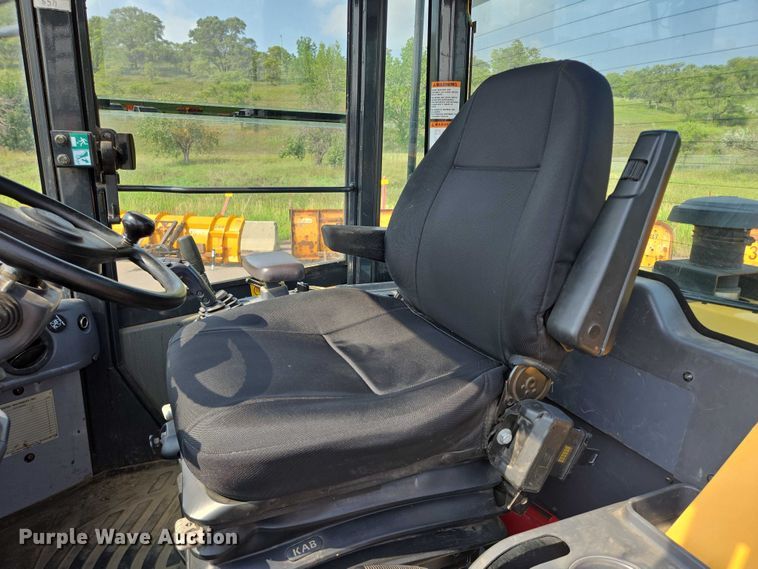 image for item DX7266 2009 Komatsu WA150-6 wheel loader