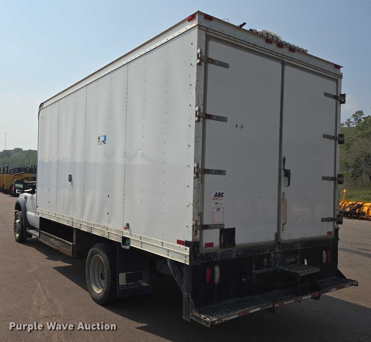 image for item DX7267 2009 Ford F550 box truck