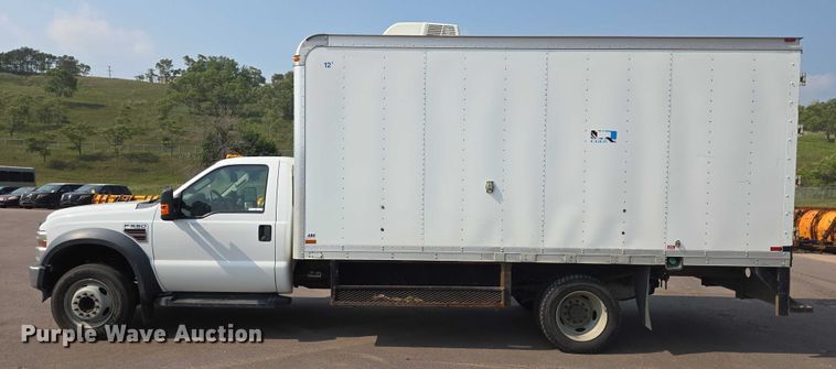 image for item DX7267 2009 Ford F550 box truck