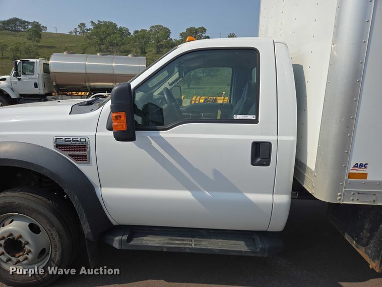 image for item DX7267 2009 Ford F550 box truck