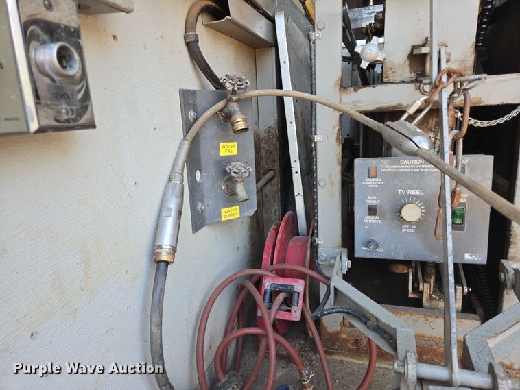 image for item DX7267 2009 Ford F550 box truck