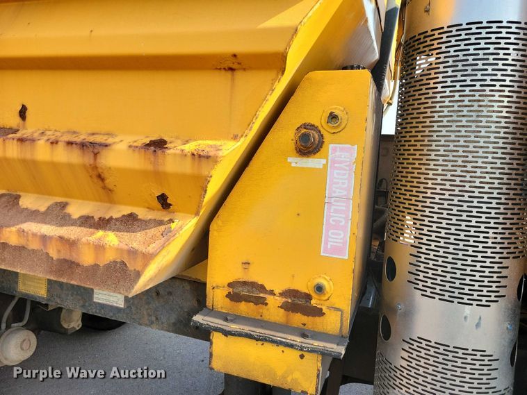 image for item DX7269 2012 International  7500 dump truck