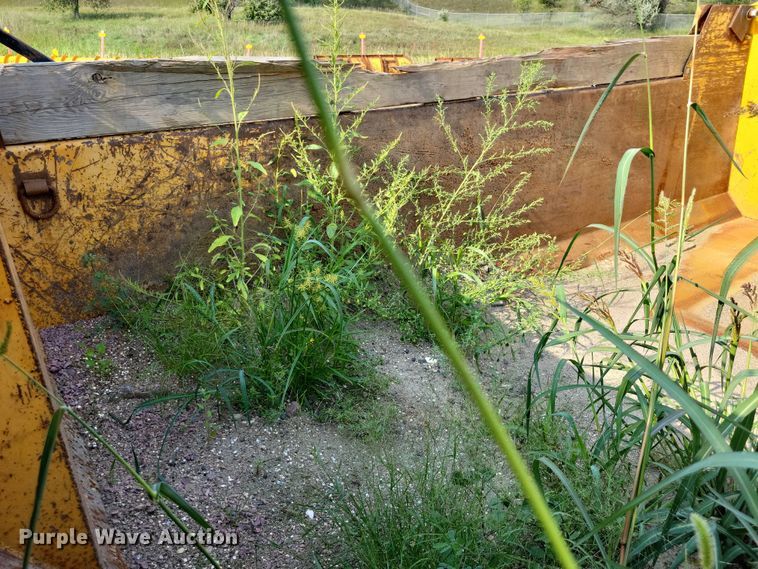 image for item DX7269 2012 International  7500 dump truck