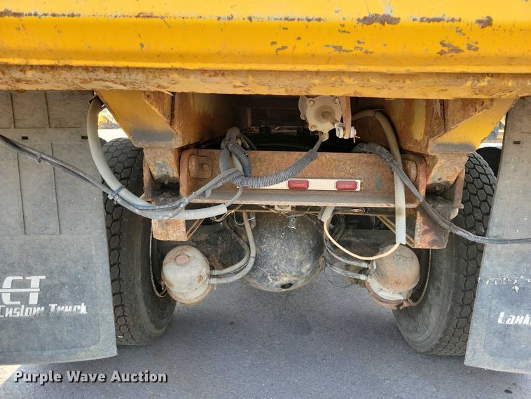 image for item DX7269 2012 International  7500 dump truck