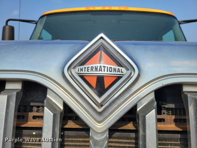 image for item DX7269 2012 International  7500 dump truck