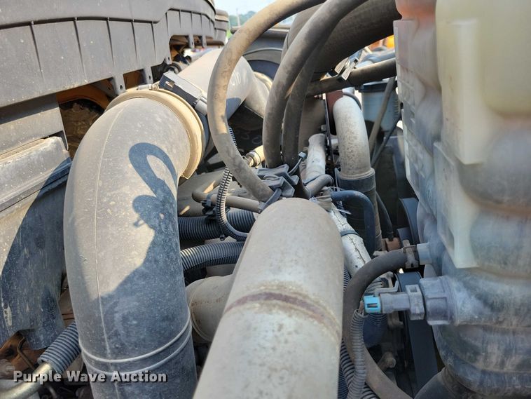 image for item DX7269 2012 International  7500 dump truck